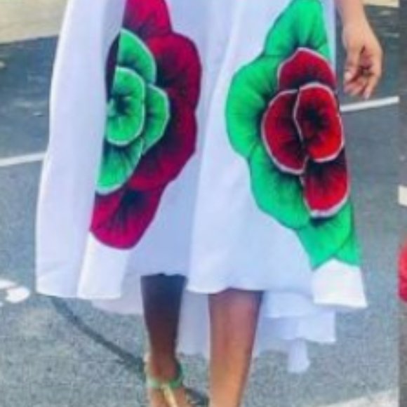 BIG FLOWER SHORT SLEEVE SWING MIDI DRESS - Picture 2 of 5